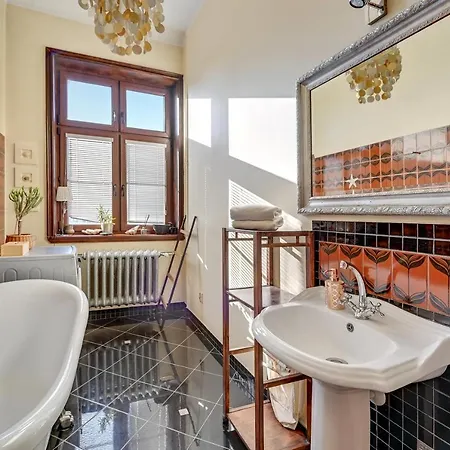 Apartment 1925 Old Town